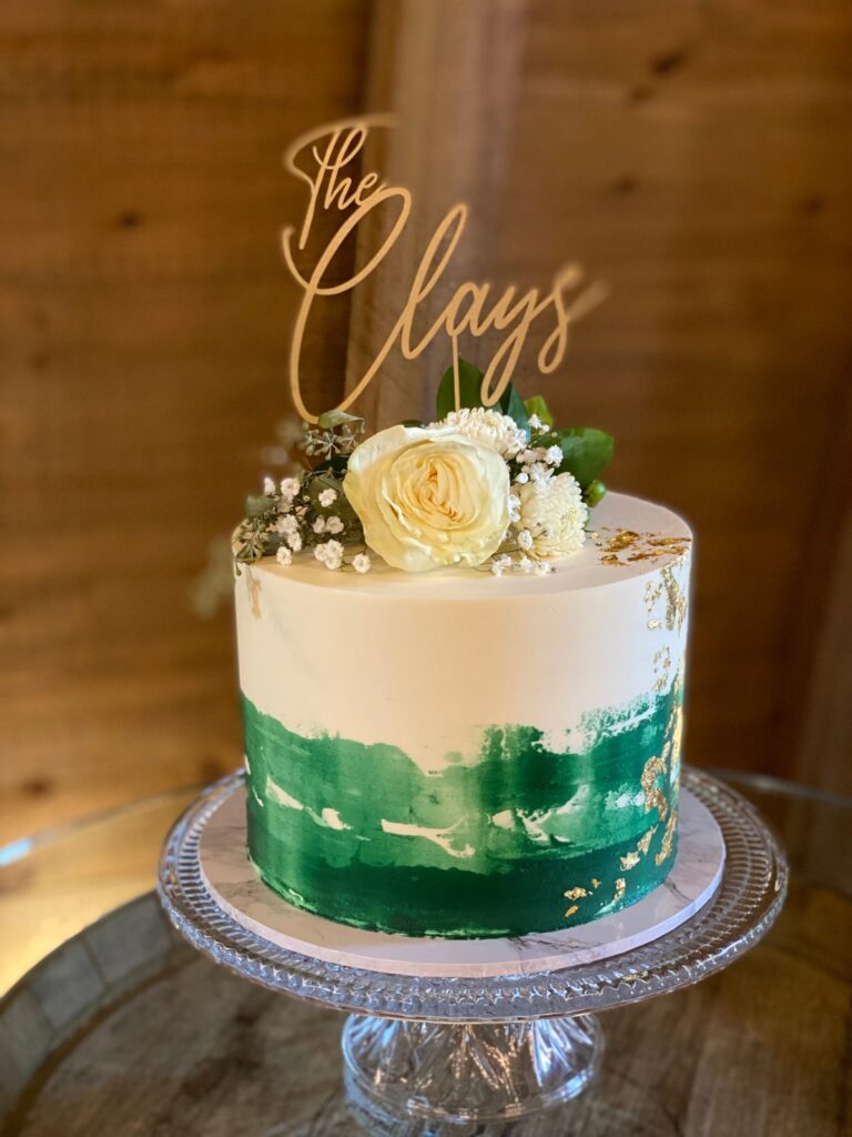 Custom wedding cake by Soul Cakes by Tanya
